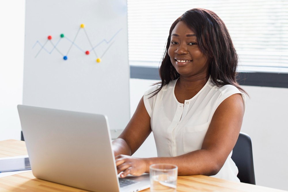 How Much Do Digital Marketers Earn in Kenya? (2025 Breakdown)