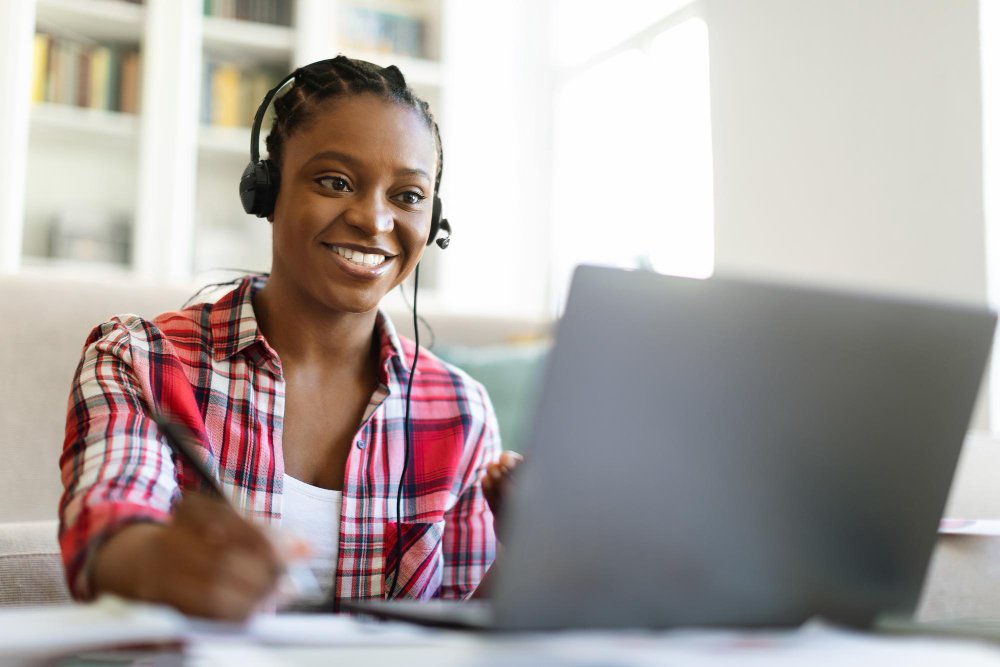 Web Design and Graphic Design Courses in Kenya: What’s the Difference?